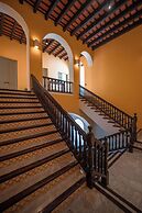 Palacio Provincial San Juan, Curio Collection by Hilton