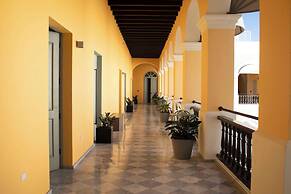 Palacio Provincial San Juan, Curio Collection by Hilton