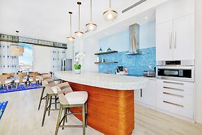 Margaritaville Beach Resort - Nassau