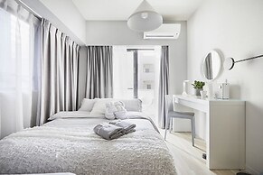 P OIN T – Shinjuku Kabukicho Designer’s Apartment II