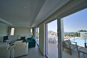 4 Bedroom Luxury Villa - Diamond