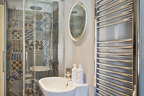 Colore e Stile nel centro di Genova