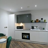 Tudors eSuites JQ Regency Kingsize