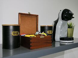 Tudors eSuites JQ Regency Kingsize