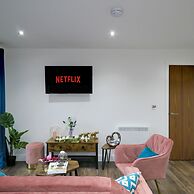 Tudors eSuites JQ Regency Kingsize