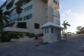 Lovely Beachfront Estudio in Hotel Zone