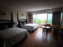 Lovely Beachfront Estudio in Hotel Zone