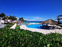 Lovely Beachfront Estudio in Hotel Zone