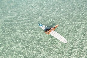 Kaimana Beach Hotel