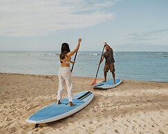 Kaimana Beach Hotel