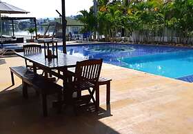 Casa Quinta en condominio Campestre el Peñon Girardot