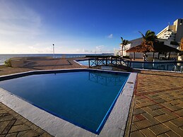 Cozy Studio In Beachfront Condominium