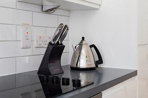 Hausd - Floral Street