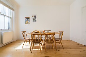 Hausd - Floral Street