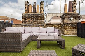 Hausd - Floral Street