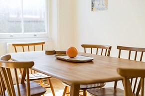 Hausd - Floral Street