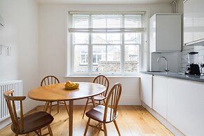 Hausd - Floral Street