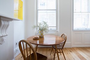 Hausd - Floral Street