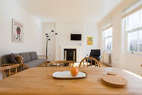 Hausd - Floral Street