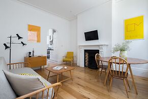 Hausd - Floral Street