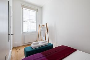 Hausd - Floral Street