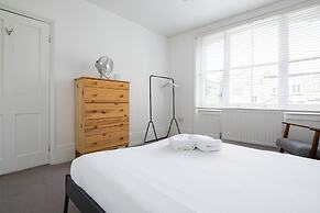 Hausd - Floral Street