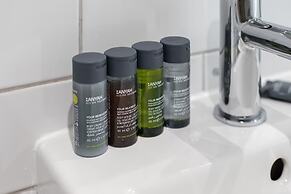 Hausd - Floral Street