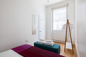 Hausd - Floral Street