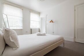 Hausd - Floral Street