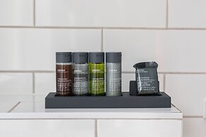 Hausd - Floral Street