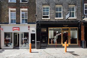 Hausd - Floral Street