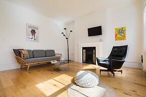 Hausd - Floral Street