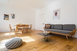 Hausd - Floral Street