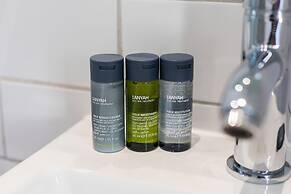 Hausd - Floral Street