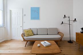 Hausd - Floral Street