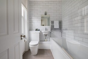 Hausd - Floral Street