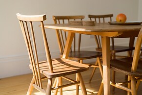 Hausd - Floral Street