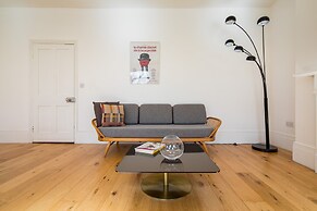 Hausd - Floral Street