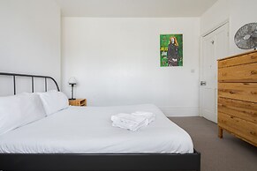 Hausd - Floral Street