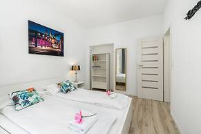 Apartment Poznan Wozna by Renters