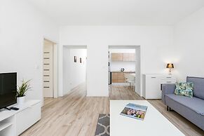 Apartment Poznan Wozna by Renters