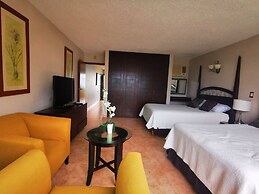 Brisas Beachfront Studios In Hotel Zone