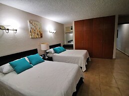 Brisas Beachfront Studios In Hotel Zone