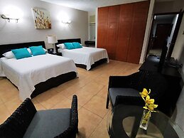Brisas Beachfront Studios In Hotel Zone