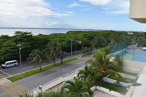 Brisas Beachfront Studios In Hotel Zone