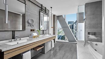 Vignette Collection Hangzhou Huaxia Center Hotel by IHG