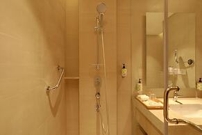 Lemon Tree Hotel Jhansi