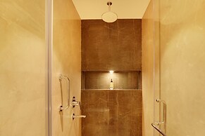 Lemon Tree Hotel Jhansi