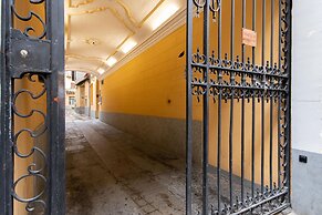 Charming Studio near Piazza Castello