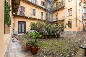 Charming Studio near Piazza Castello